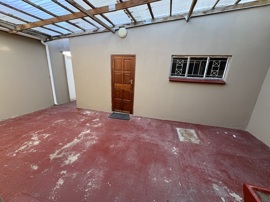 3 Bedroom Property for Sale in Cambridge Eastern Cape